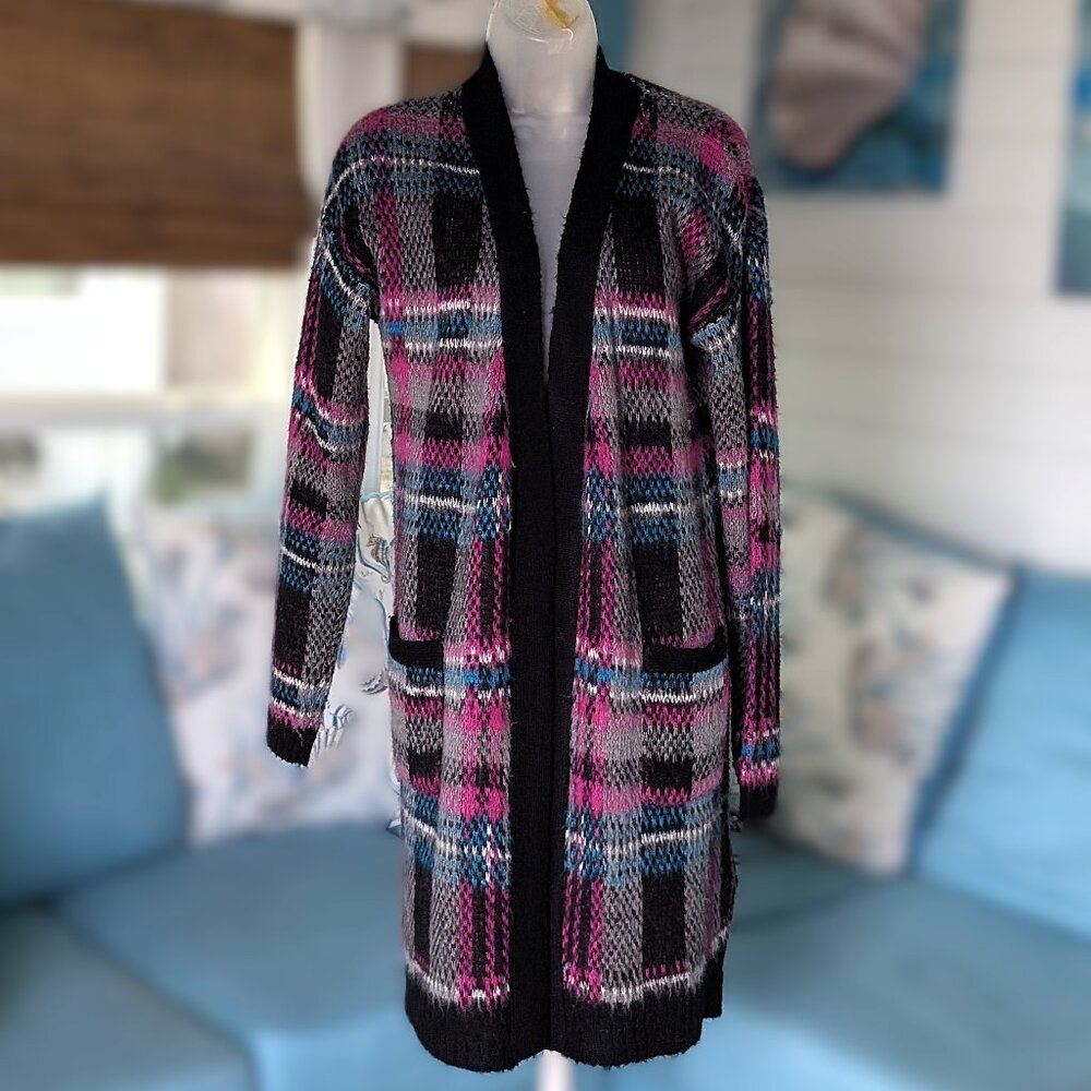 EUC Long Sweater Coat in Gorgeous Gray Teal Pink White Black Colors Size Medium